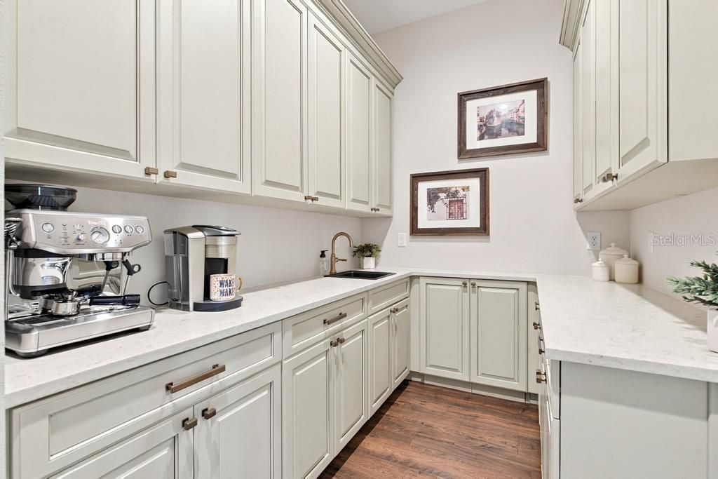 467 Long And Winding Road, Howey in the Hills, FL 34737 Photo