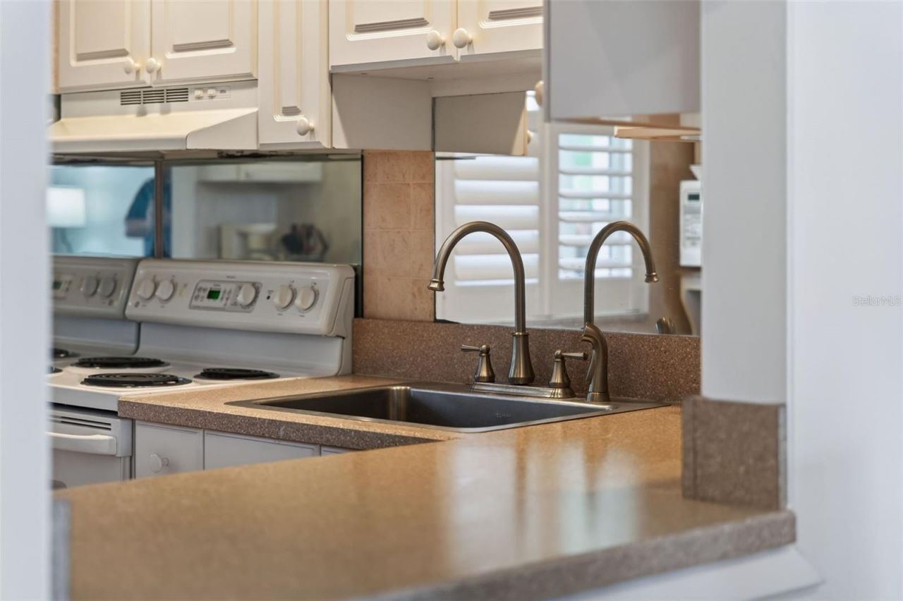 4330 Falmouth Drive, Unit 107, Longboat Key, FL 34228 Photo