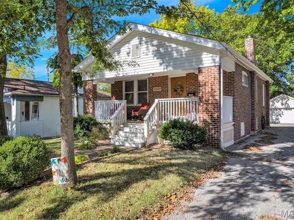 7447 Gayola Place, Maplewood, MO 63143