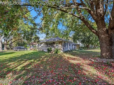 3460 Watkins Lake Road, Waterford Township, Mi 48328