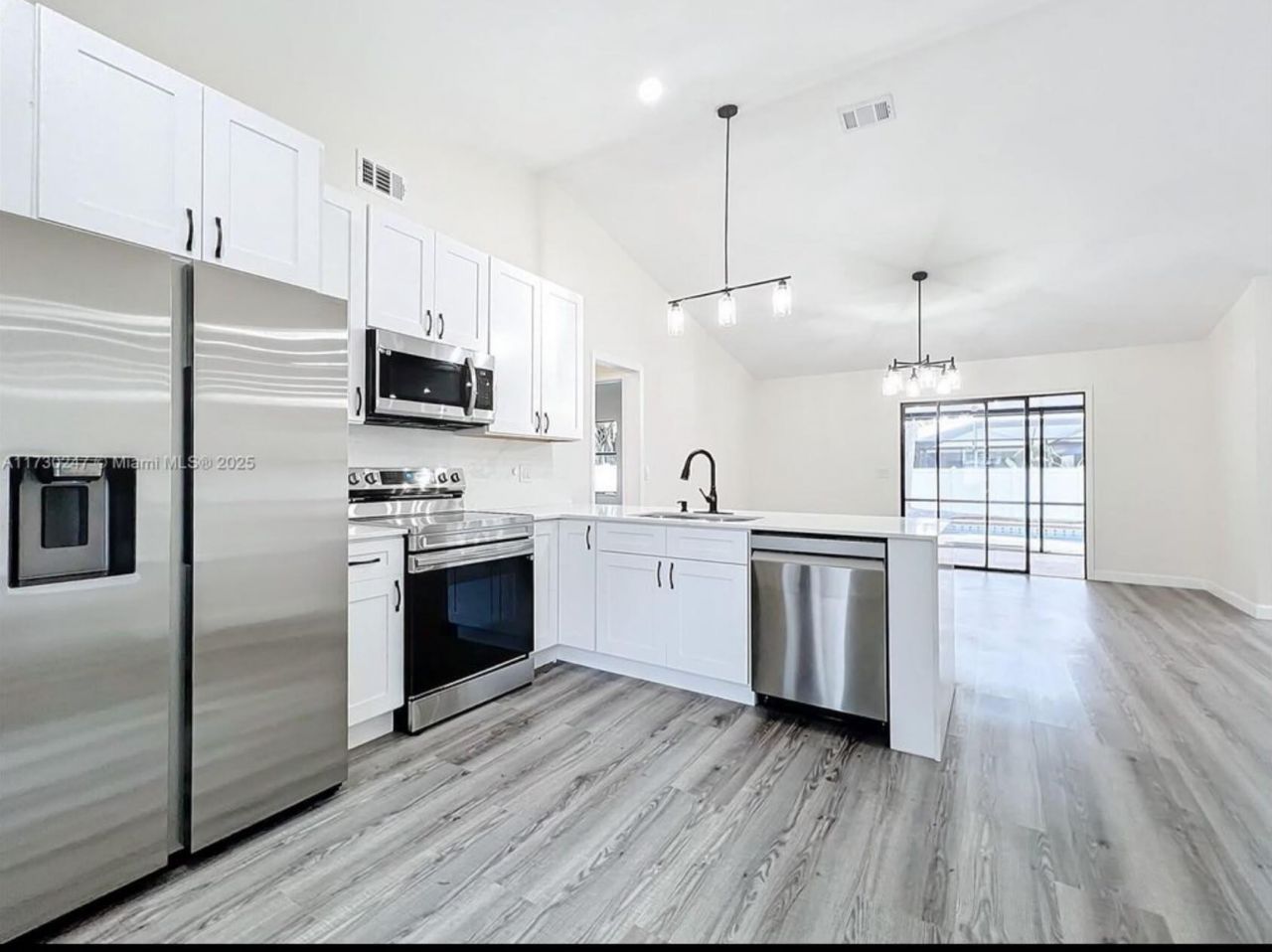 521 SW Rabbit Avenue, Port Saint Lucie, FL 34953 Photo