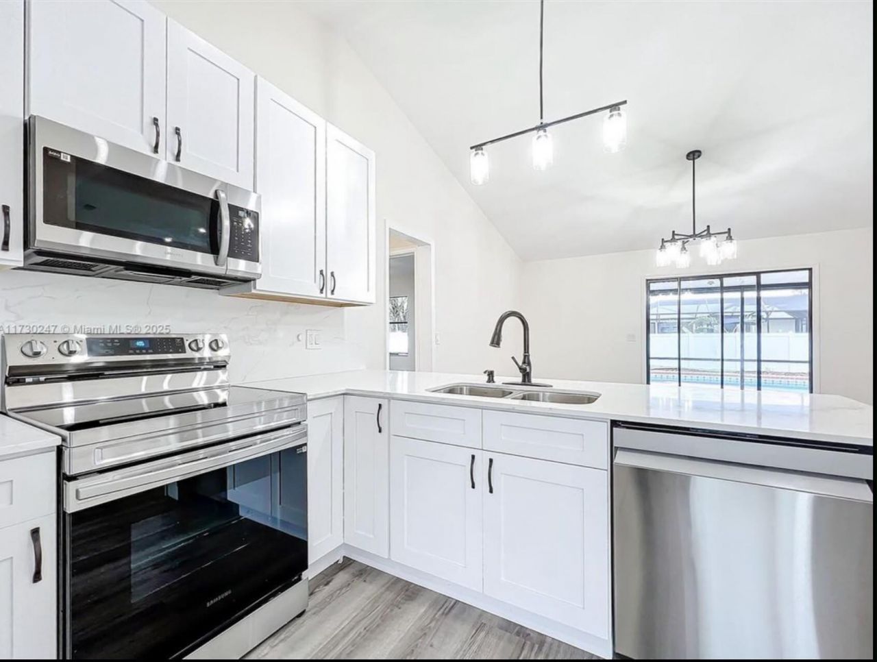 521 SW Rabbit Avenue, Port Saint Lucie, FL 34953 Photo