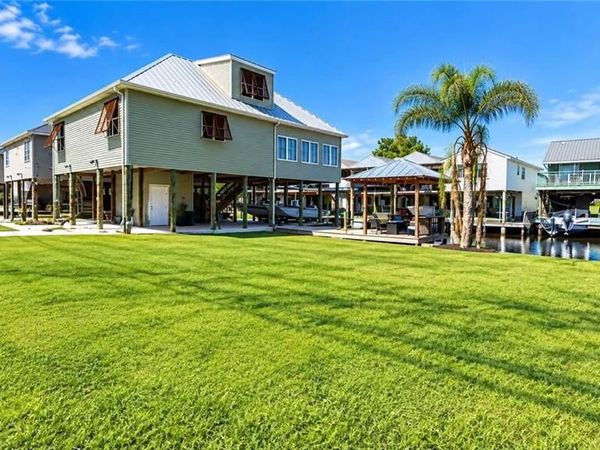 4978 KAYLEE Lane, Barataria, LA 70036