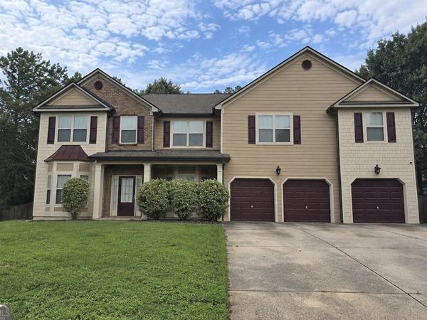 3825 Kings Bridge Drive, Douglasville, GA 30135