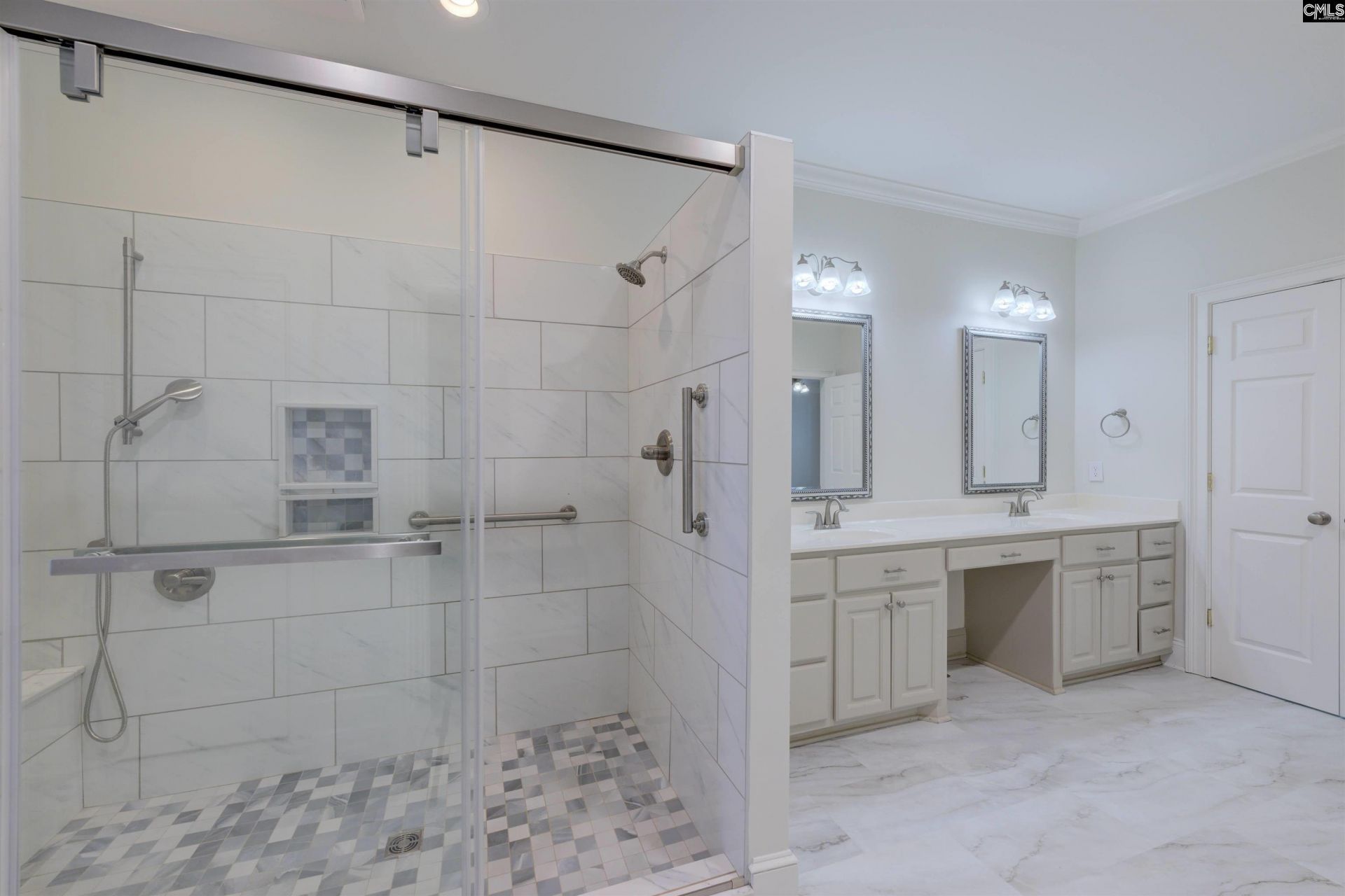 60 Redbay Road  Photo 6