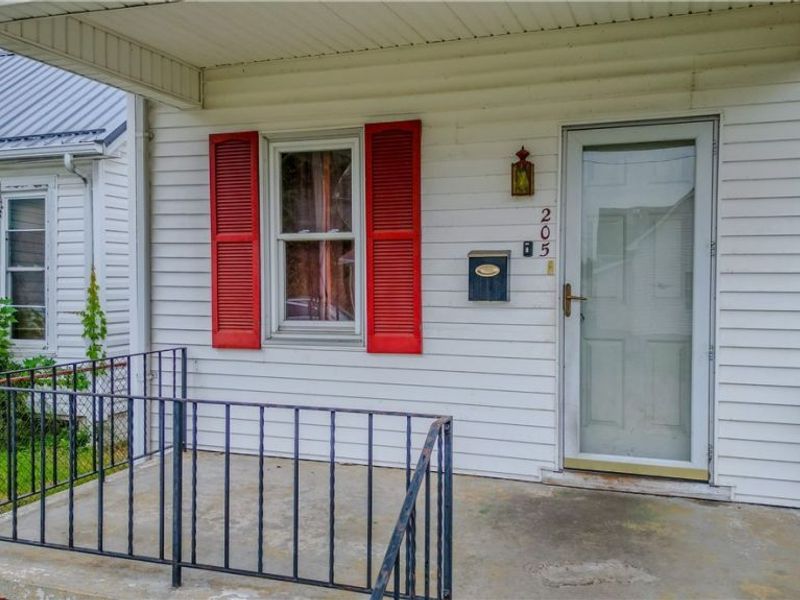 205 Gray Street, Zanesville, OH 43701 Photo 7