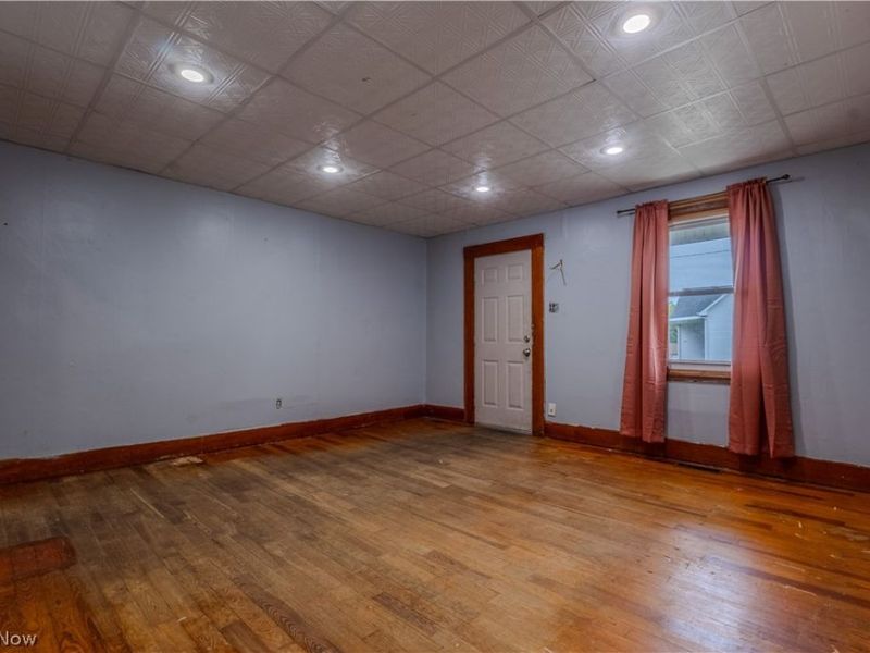 205 Gray Street, Zanesville, OH 43701 Photo 9