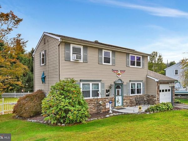 4096 HILLTOP DRIVE, MOUNT JOY, PA 17552