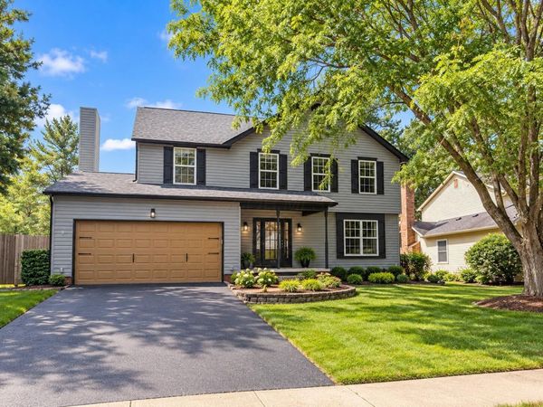 583 Mulberry Way S, Westerville, OH 43082
