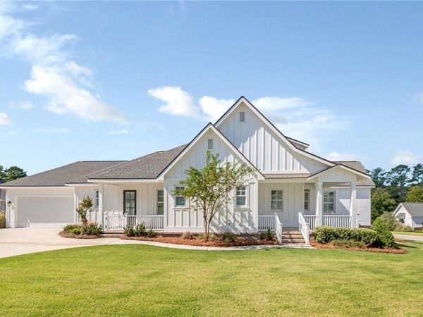 887 Geranium Drive, Fairhope, AL 36532