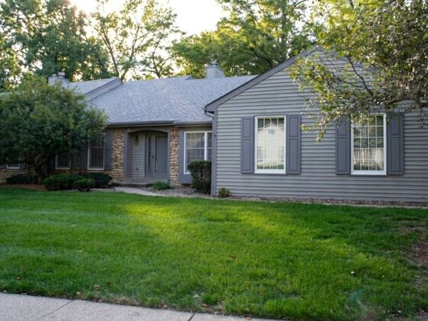 15 Thornwood Court , Unit 15, Moline, IL 61265