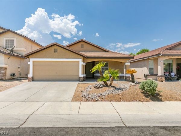 7405 N Mountain Thicket Street , Las Vegas, NV 89131