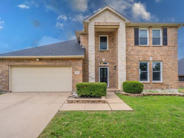 1739 Chadwick Drive , Cedar Hill, TX 75104