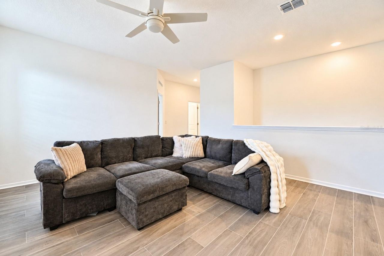 3975 Willowbrook Drive , Edgewater, FL 32141 Photo