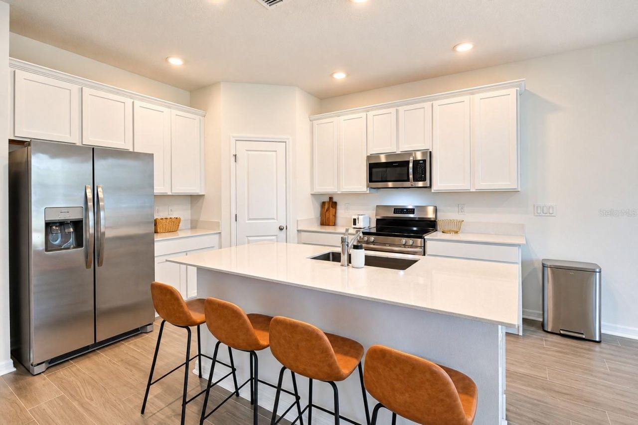3975 Willowbrook Drive , Edgewater, FL 32141 Photo
