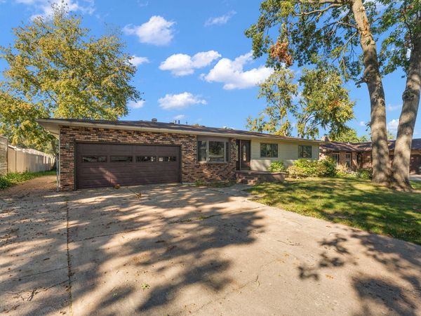 2270 Sandwood Street, Portage, IN 46368
