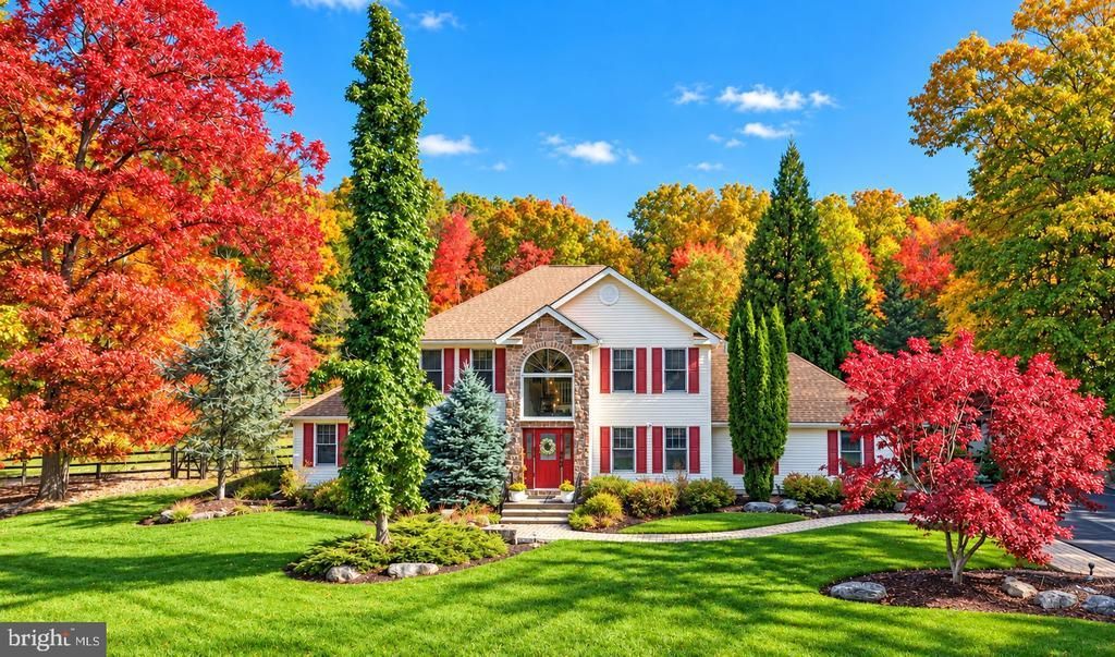 2548 PINE MOUNTAIN ROAD, STROUDSBURG, PA 18360