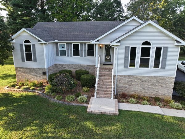 836 Navajo Trl, McMinnville, TN 37110