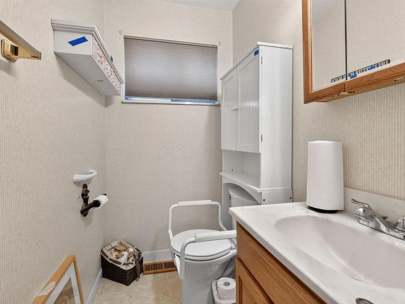 3014 Osgood Road E, Columbus, OH 43232 Photo 18