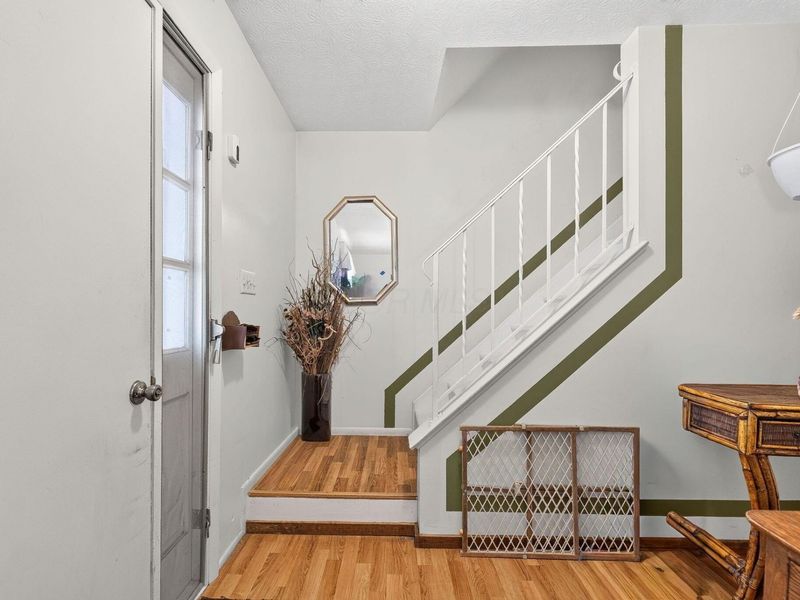 3014 Osgood Road E, Columbus, OH 43232 Photo 4