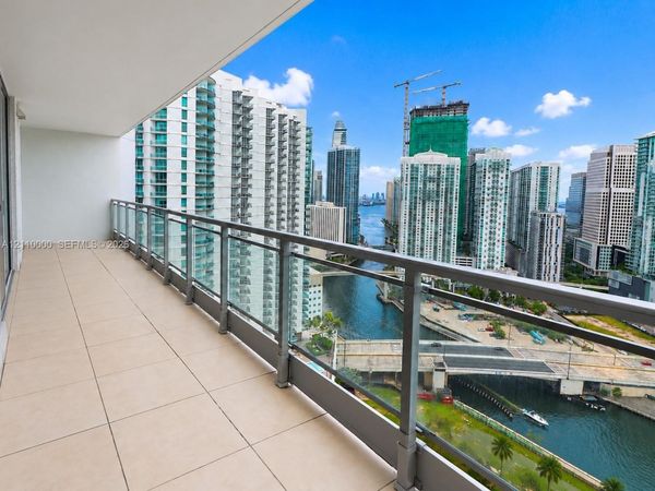 90 SW 3rd St , Unit 3212, Miami, FL 33130