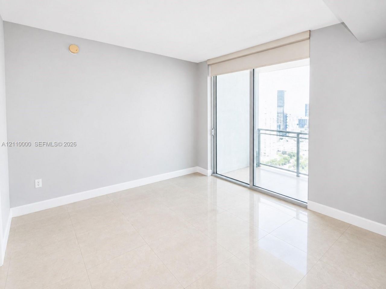 90 SW 3rd St , Unit 3212, Miami, FL 33130 Photo