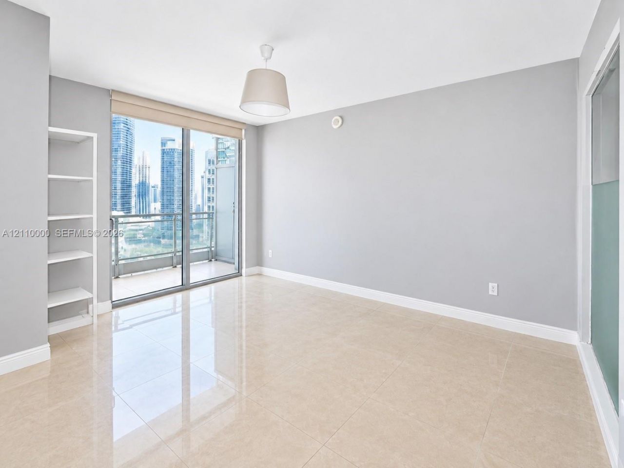 90 SW 3rd St , Unit 3212, Miami, FL 33130 Photo