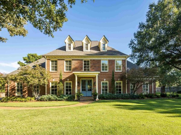 9479 FOX HILL CIR N, Germantown, TN 38139