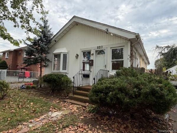 520 Wadleigh Avenue , West Hempstead, NY 11552