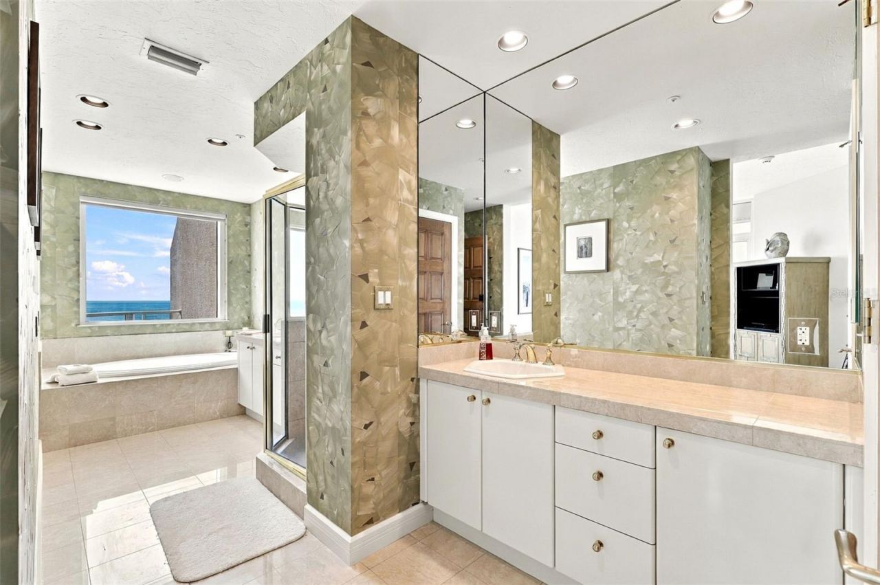 2185 Gulf Of Mexico Drive, Unit 243, Longboat Key, FL 34228 Photo