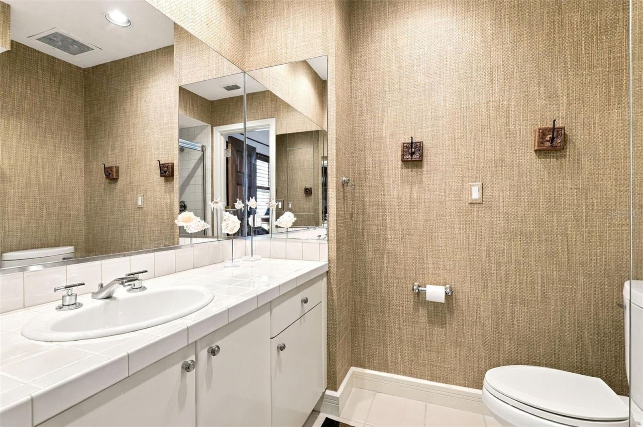 2185 Gulf Of Mexico Drive, Unit 243, Longboat Key, FL 34228 Photo