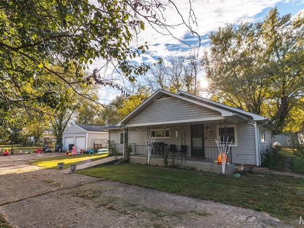 730 W Washington Street, St James, MO 65559