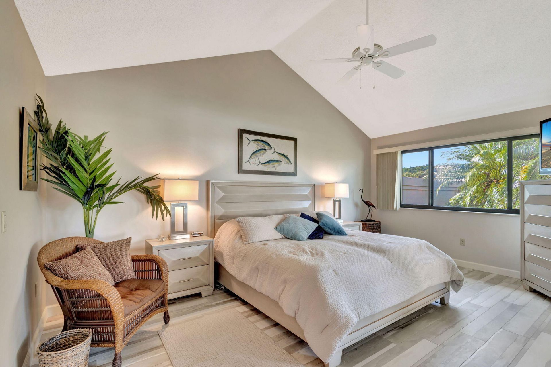 2624 Mohawk Circle, West Palm Beach, FL 33409 Photo