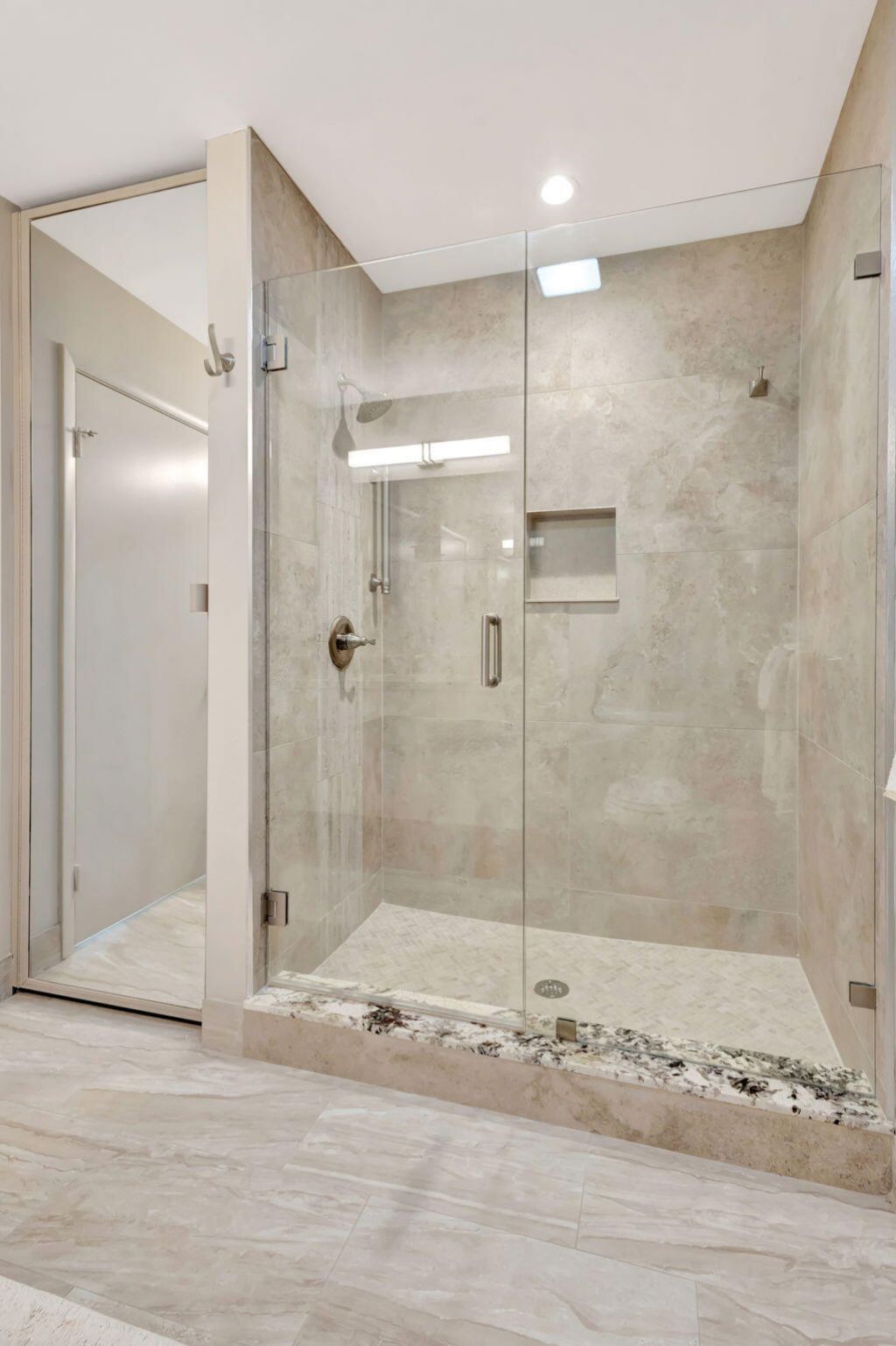 2624 Mohawk Circle, West Palm Beach, FL 33409 Photo