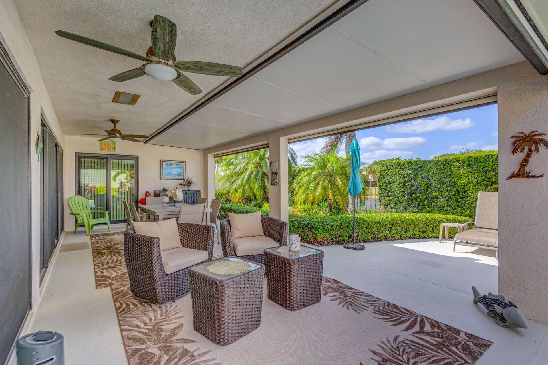 2624 Mohawk Circle, West Palm Beach, FL 33409 Photo