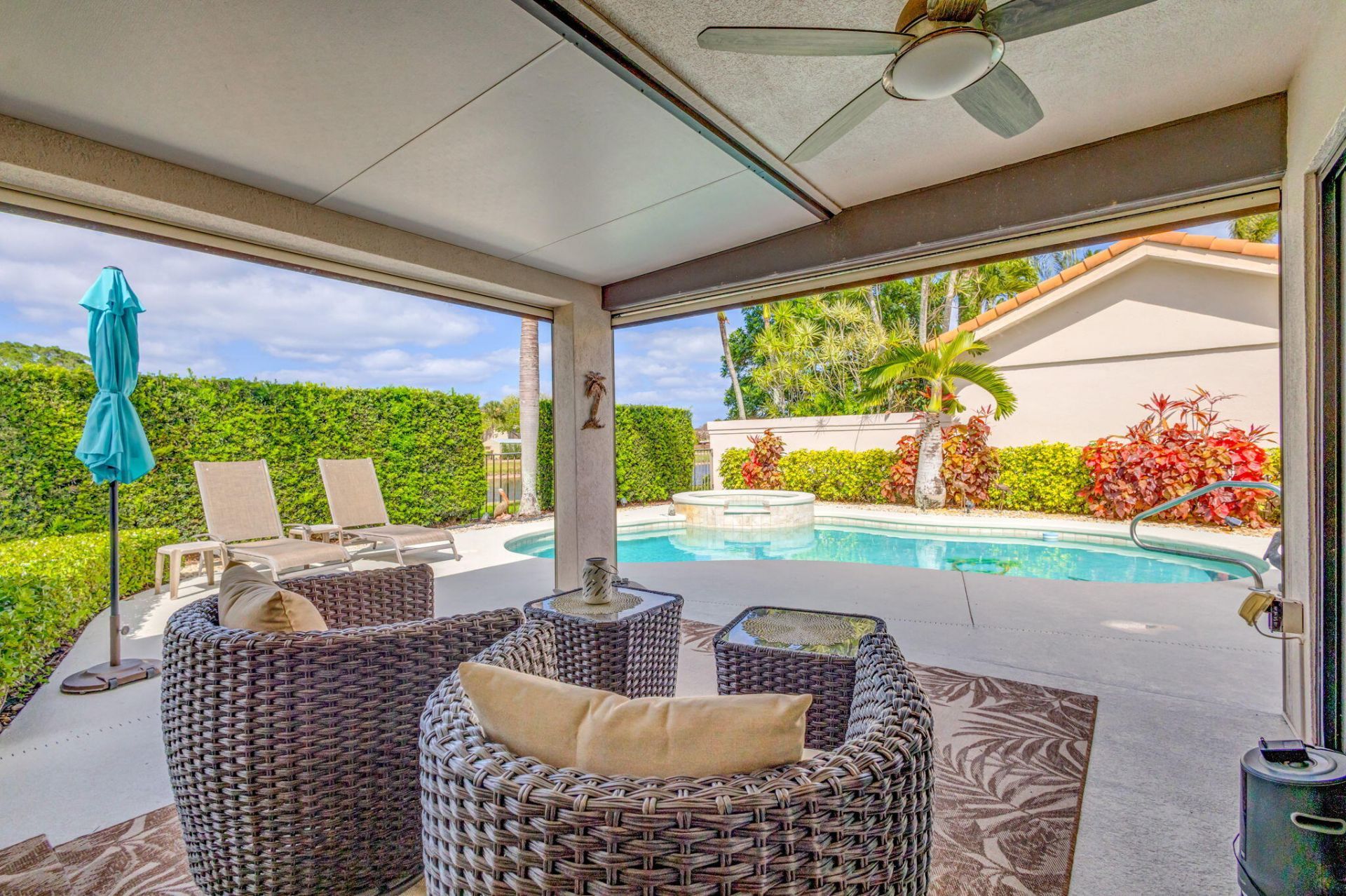 2624 Mohawk Circle, West Palm Beach, FL 33409 Photo