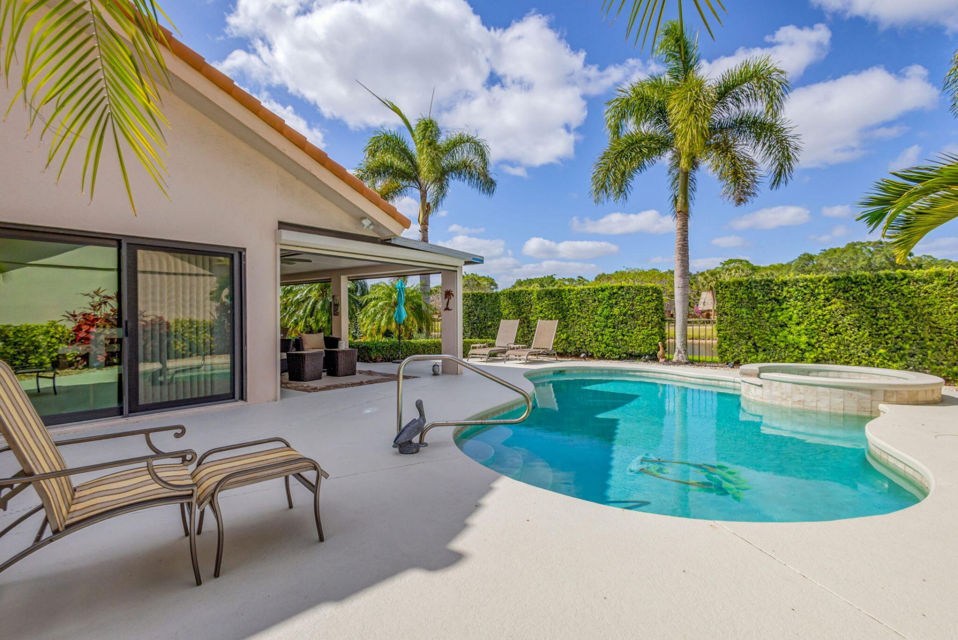 2624 Mohawk Circle, West Palm Beach, FL 33409 Photo