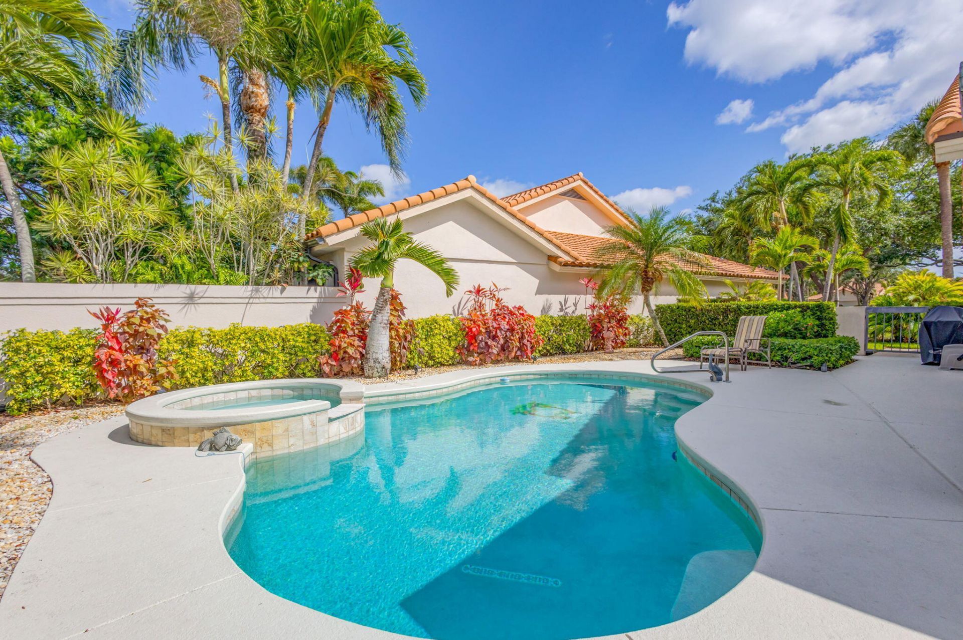 2624 Mohawk Circle, West Palm Beach, FL 33409 Photo