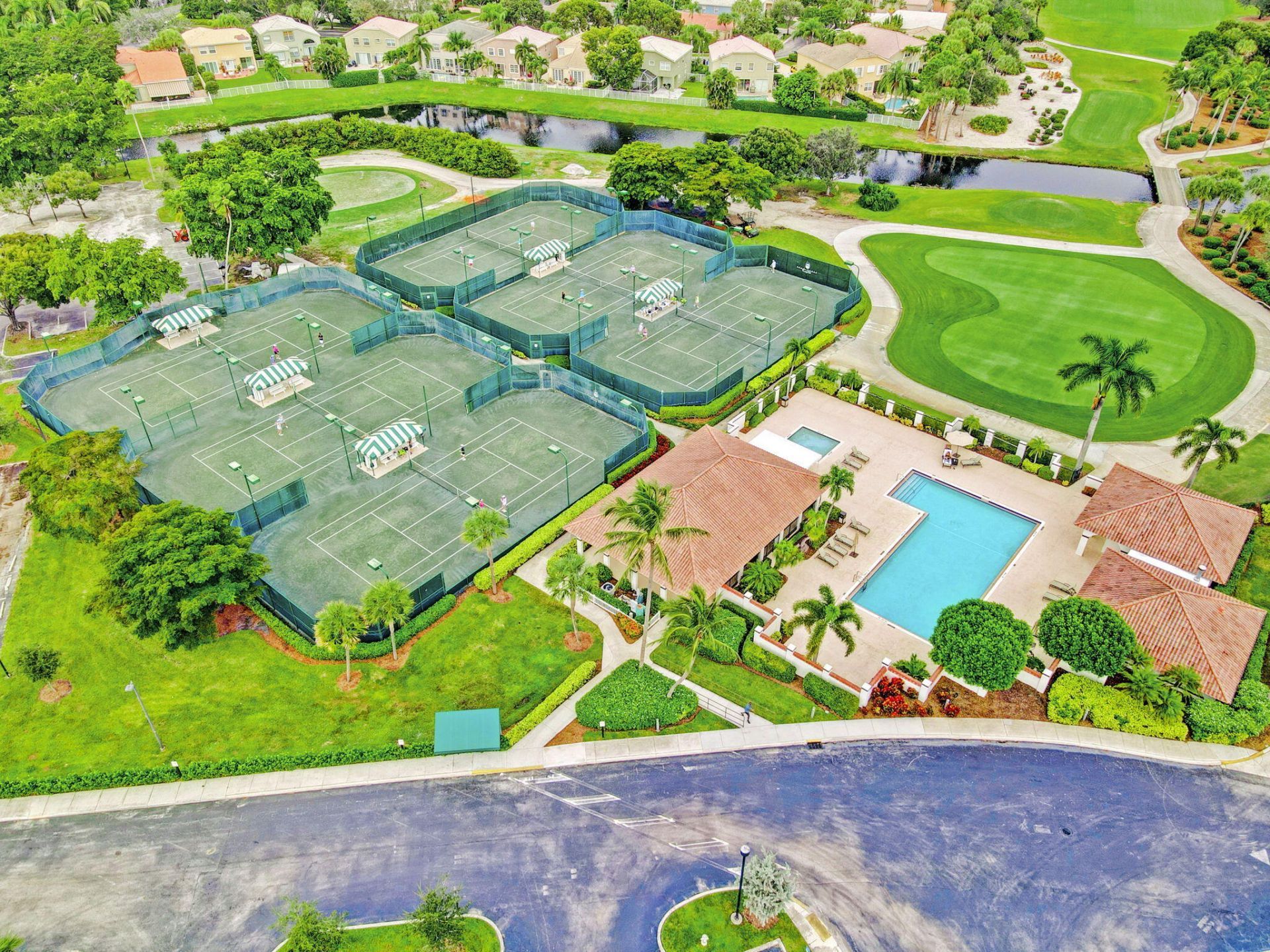 2624 Mohawk Circle, West Palm Beach, FL 33409 Photo