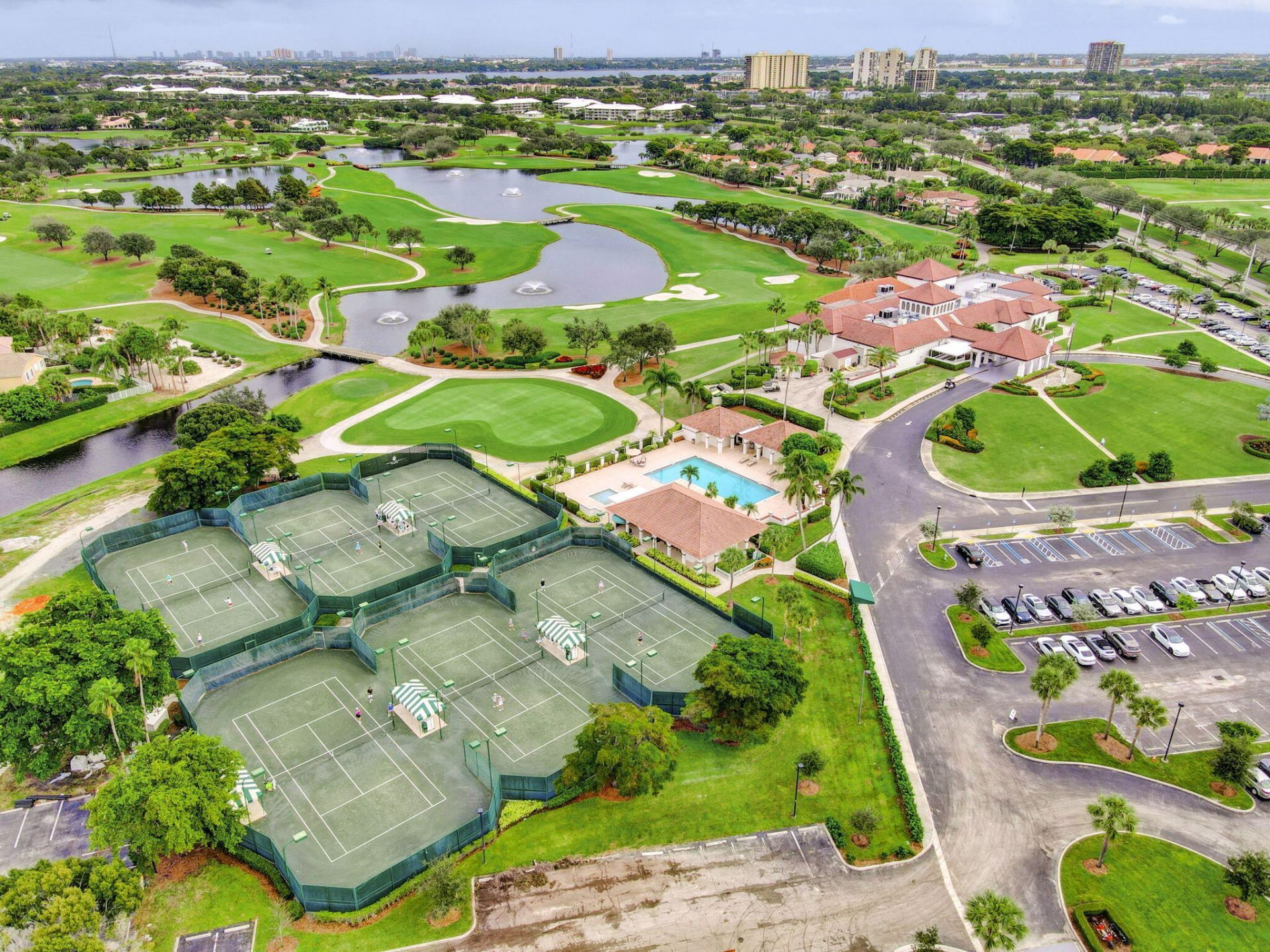 2624 Mohawk Circle, West Palm Beach, FL 33409 Photo