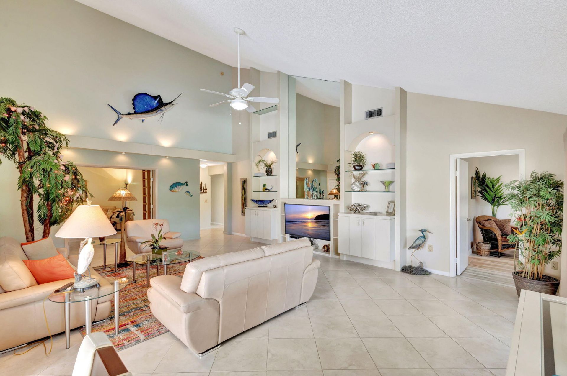 2624 Mohawk Circle, West Palm Beach, FL 33409 Photo