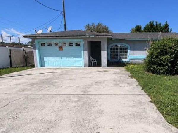 2806 AVENUE P, Fort Pierce, FL 34947