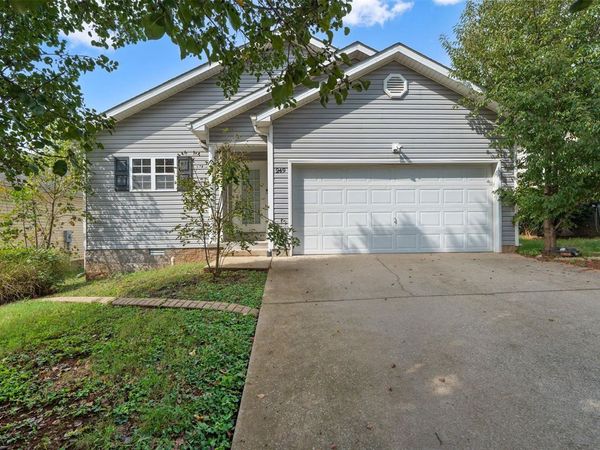 249 Rosie Street , Bowling Green, KY 42103