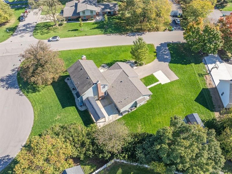 2550 Broken Woods Drive, Troy, OH 45373 Photo 11