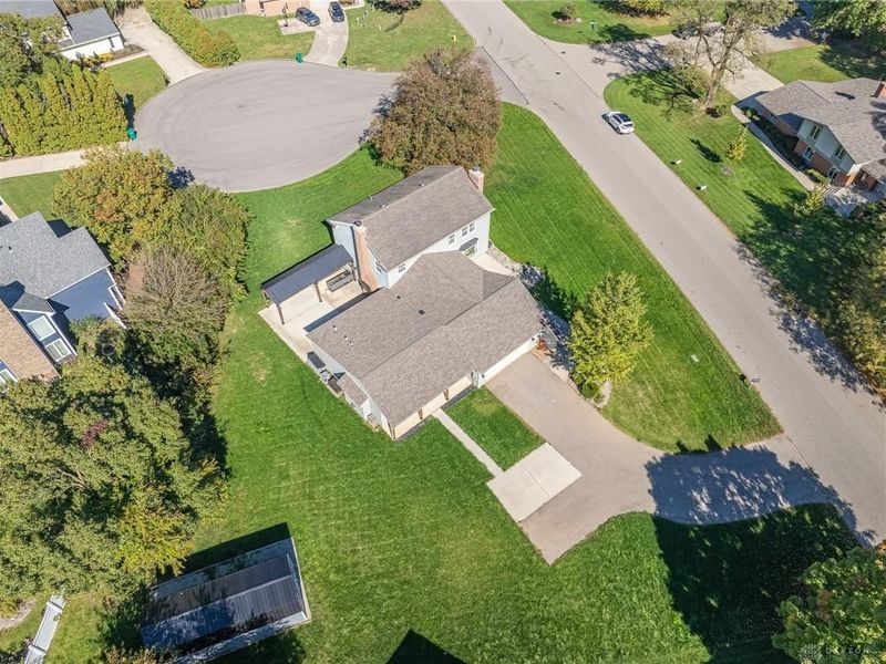 2550 Broken Woods Drive, Troy, OH 45373 Photo 13