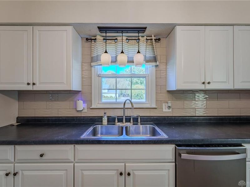 2550 Broken Woods Drive, Troy, OH 45373 Photo 40