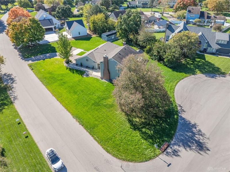 2550 Broken Woods Drive, Troy, OH 45373 Photo 9