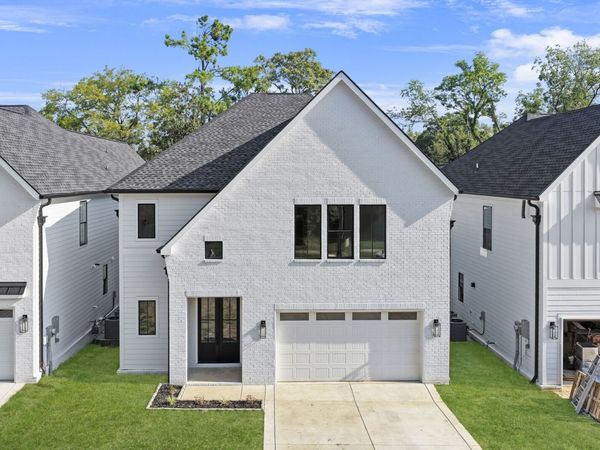 1112 Caldwell Ln , Nashville, TN 37204