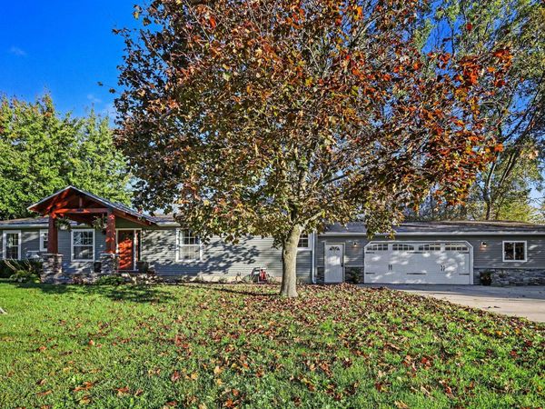 11555 60th Street SE, Alto, MI 49302