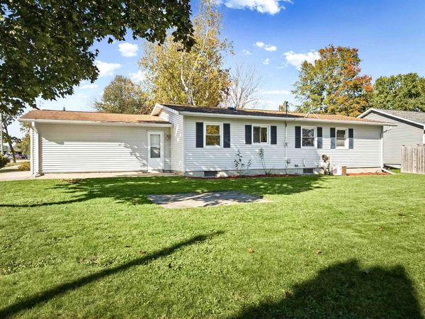 1328 James Court, Jefferson, WI 53549